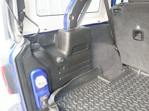 Used 2019 Jeep Wrangler Unlimited Rubicon image 28