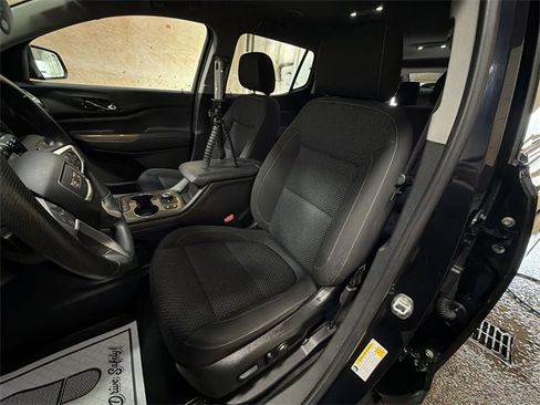 Certified 2021 GMC Acadia SLE w/ Driver Convenience Package image 11