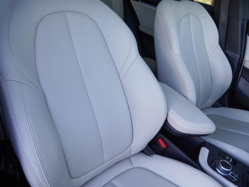 Used 2021 BMW X2 sDrive28i w/ Premium Package image 13