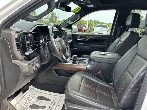 Used 2022 Chevrolet Silverado 1500 High Country AWD/4WD image 22