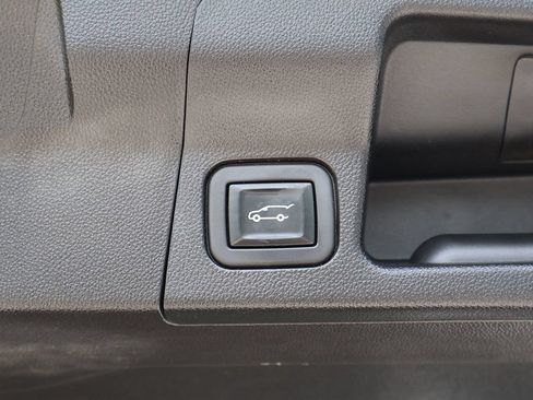 Used 2020 GMC Acadia SLT w/ Driver Alert Package II FWD image 57