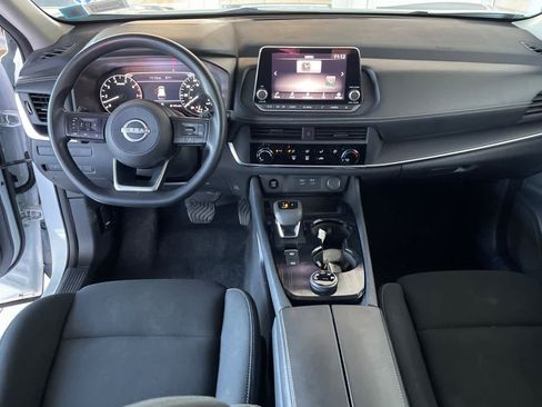 Used 2024 Nissan Rogue S AWD/4WD image 11