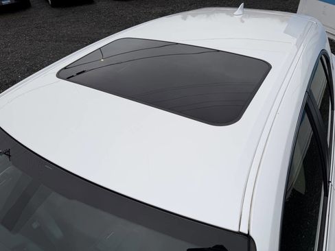 Used 2015 Lexus CT 200h image 12