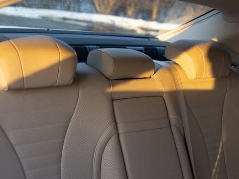 Used 2019 Mercedes-Benz S 560 4MATIC Sedan image 27