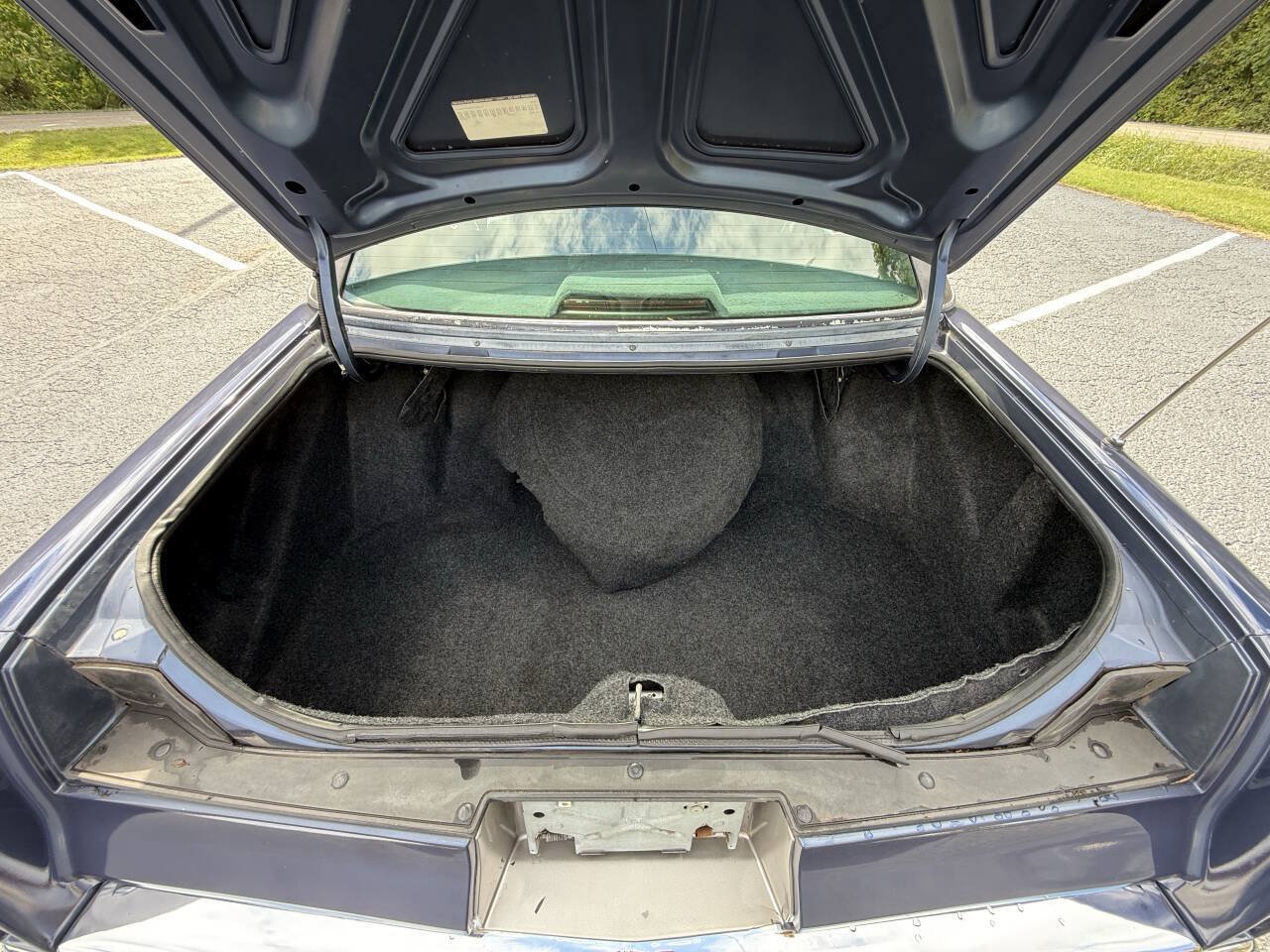 Used 1994 Cadillac Fleetwood Brougham RWD image 19