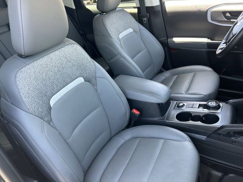 Used 2025 Ford Bronco Sport Badlands AWD/4WD image 11
