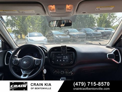 Used 2020 Kia Soul LX FWD image 12