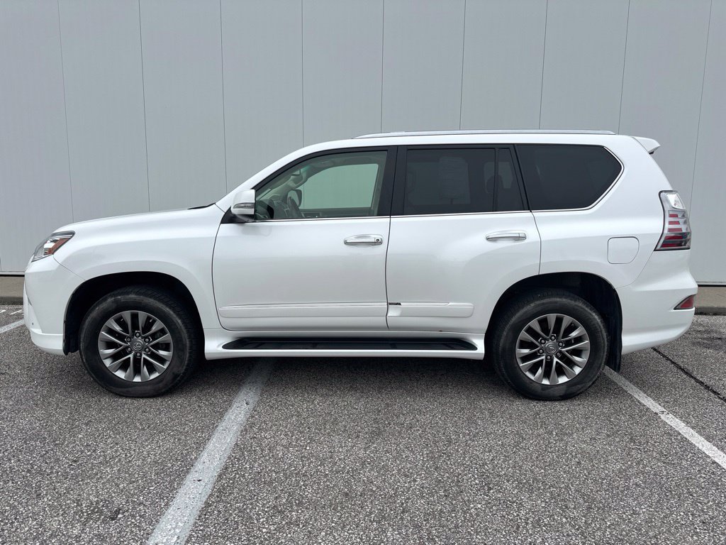 Used 2014 Lexus GX 460 Luxury AWD/4WD image 3