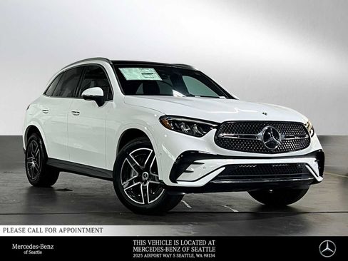 Used 2025 Mercedes-Benz GLC 300 4MATIC image 1