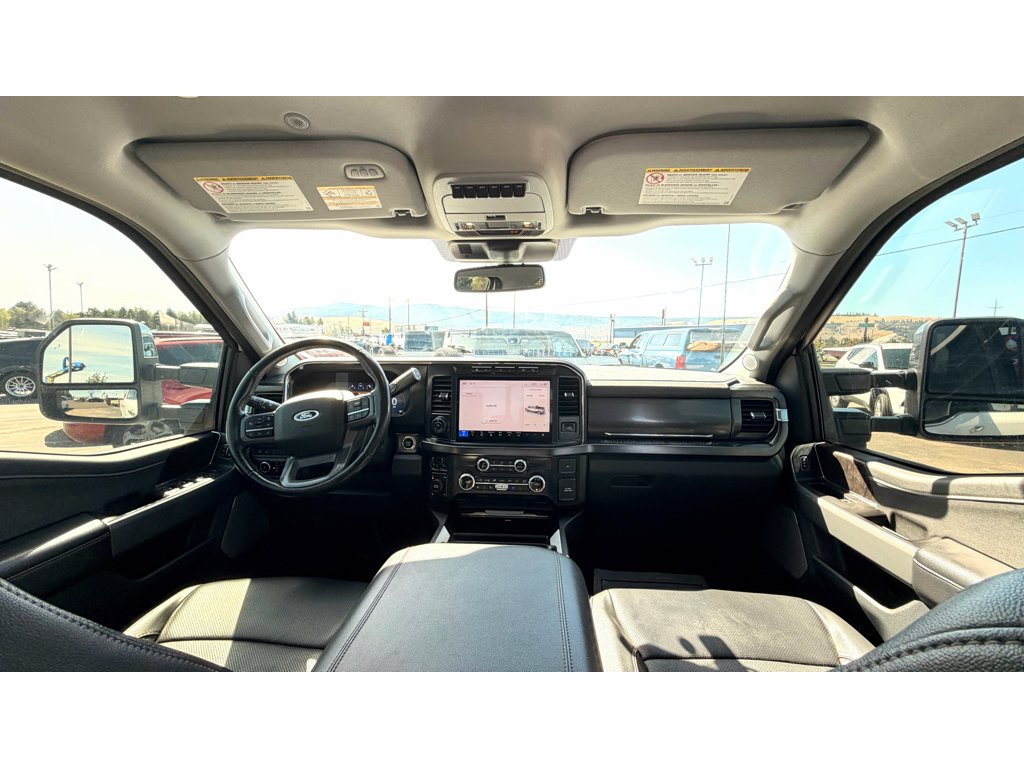 Used 2023 Ford F350 Lariat w/ Lariat Ultimate Package AWD/4WD image 16