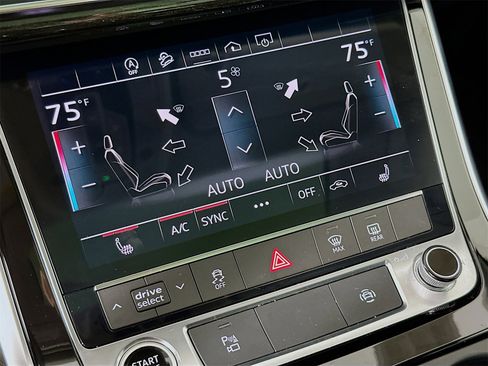 Used 2023 Audi Q7 3.0T Premium Plus image 16