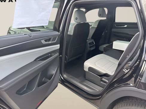 New 2026 Volkswagen Atlas Cross Sport SEL R-Line AWD/4WD image 26