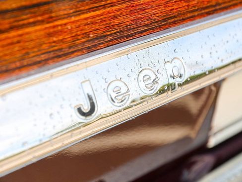 Used 1988 Jeep Grand Wagoneer AWD/4WD image 39