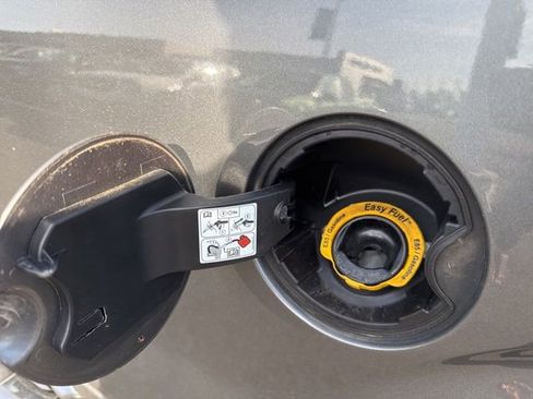 Used 2013 Ford F150 XLT w/ Luxury Equipment Group image 17