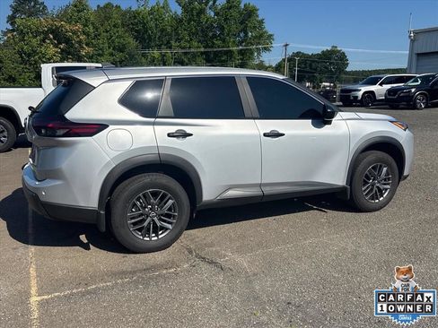 Used 2025 Nissan Rogue S FWD image 8