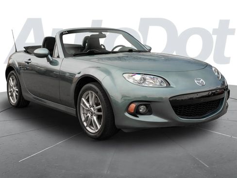 Used 2013 MAZDA MX-5 Miata Sport image 4