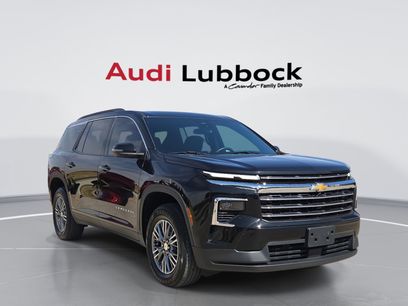 Used 2024 Chevrolet Traverse LT