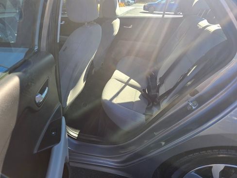 Used 2023 Kia Rio S w/ Technology Package image 17