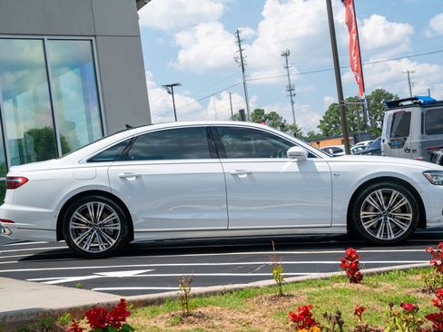 Used 2023 Audi A8 L 3.0T AWD/4WD image 12