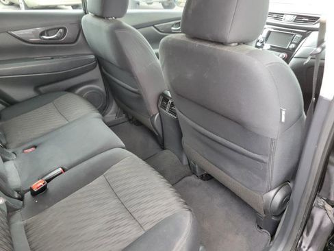 Used 2019 Nissan Rogue SV AWD/4WD image 34