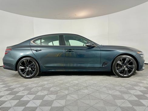 Used 2023 Genesis G70 2.0T w/ Sport Prestige Package image 31