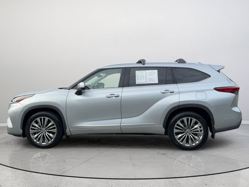 Used 2020 Toyota Highlander Platinum AWD/4WD image 10