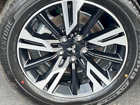 Used 2025 Mitsubishi Eclipse Cross SE AWD/4WD image 9