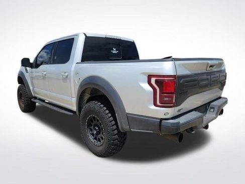 Used 2017 Ford F150 Raptor w/ Equipment Group 802A Luxury AWD/4WD image 3