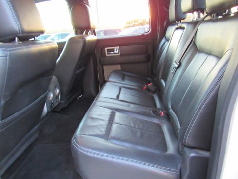 Used 2012 Ford F150 Lariat w/ Lariat Chrome Pkg image 31