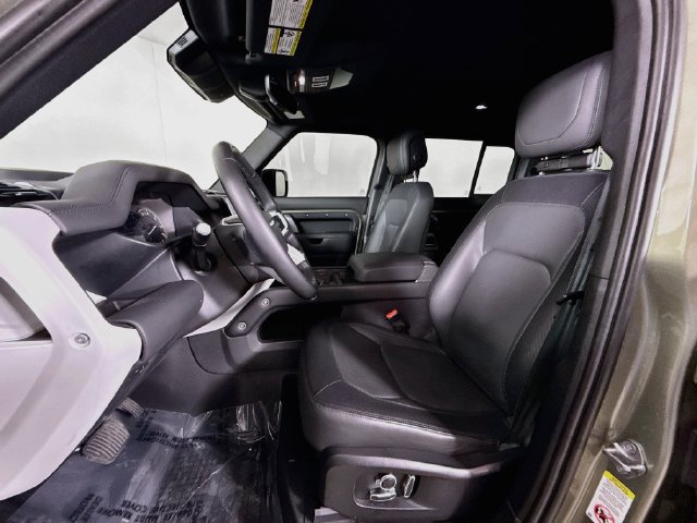 Certified 2023 Land Rover Defender 130 X-Dynamic SE AWD/4WD image 11