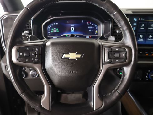 Used 2023 Chevrolet Silverado 1500 High Country w/ Technology Package image 3