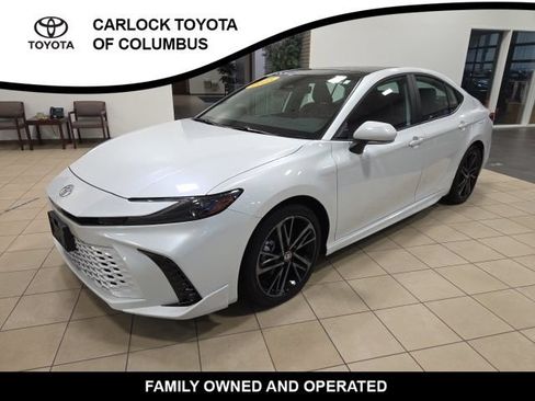 Used 2025 Toyota Camry XSE AWD/4WD image 4