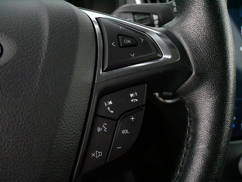 Used 2022 Ford Edge Titanium AWD/4WD image 25