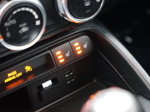 Used 2018 MAZDA MX-5 Miata Grand Touring image 23