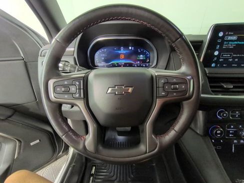 Certified 2022 Chevrolet Suburban RST w/ Luxury Package AWD/4WD image 19