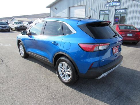 Used 2021 Ford Escape SE w/ Convenience Package image 3