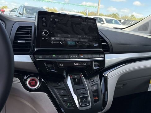 New 2026 Honda Odyssey Touring image 29