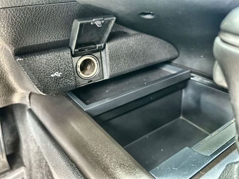 Used 2023 Toyota Camry SE image 36