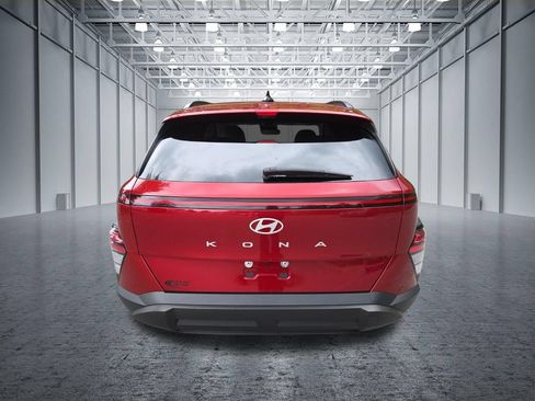 Used 2025 Hyundai Kona SEL FWD image 7