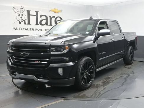 Used 2018 Chevrolet Silverado 1500 LTZ Z71 w/ LTZ Plus Package AWD/4WD image 34