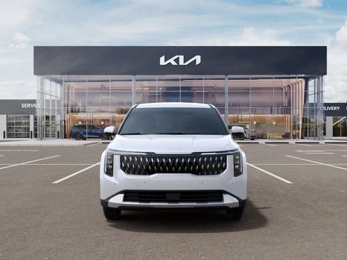 New 2026 Kia Carnival LXS FWD image 9