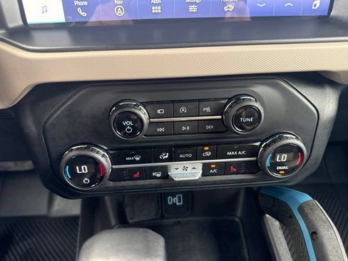 Used 2023 Ford Bronco Wildtrak AWD/4WD image 9