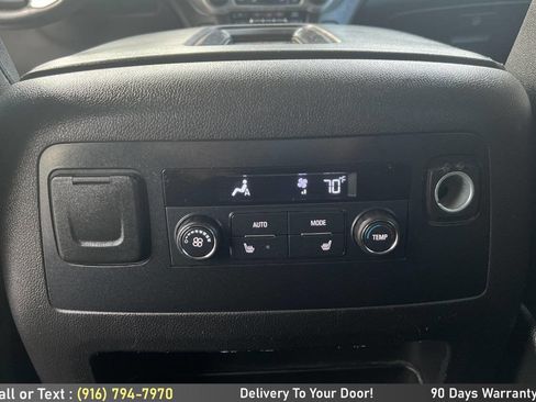 Used 2017 GMC Yukon SLT w/ Premium Edition image 19