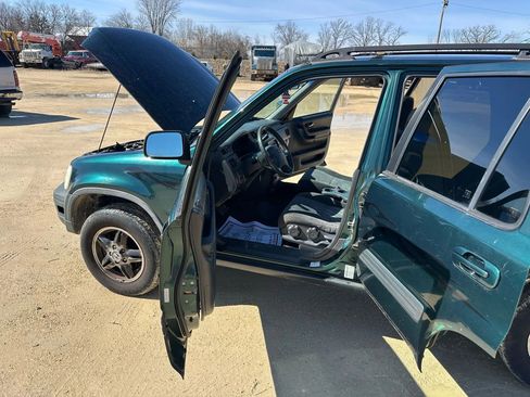 Used 2001 Honda CR-V EX image 10