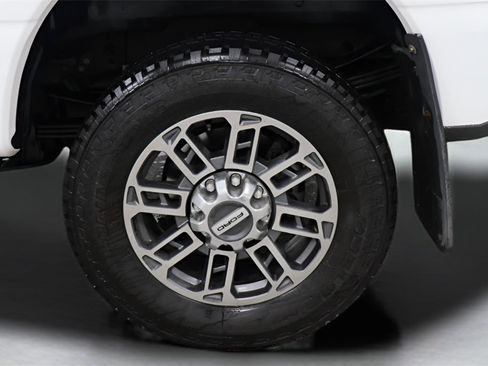 Used 2024 Ford F350 Limited w/ FX4 Off-Road Package image 35