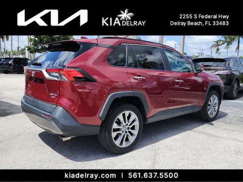 Used 2021 Toyota RAV4 Limited AWD/4WD image 3