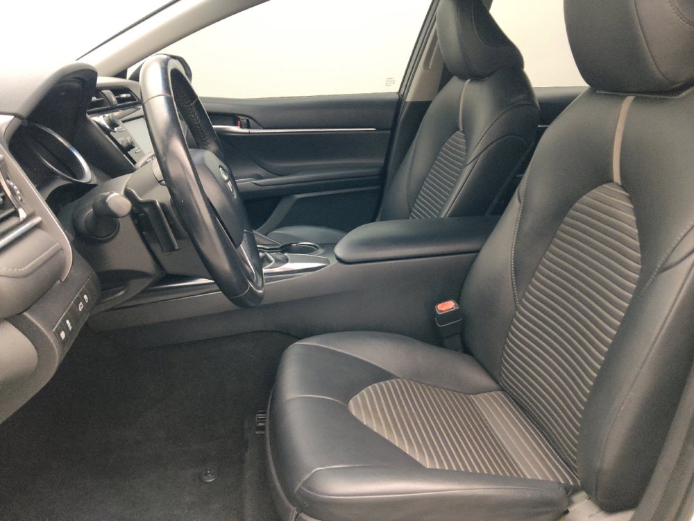 Used 2018 Toyota Camry SE FWD image 17