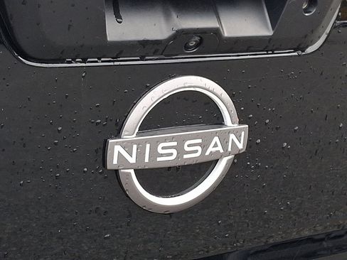 Used 2024 Nissan Frontier SV w/ SV Convenience Package image 30