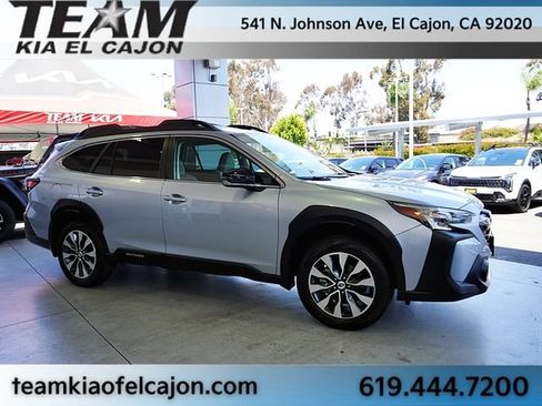 Used 2023 Subaru Outback Limited AWD/4WD image 9
