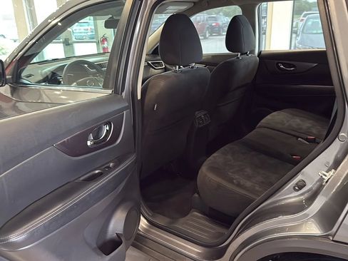 Used 2015 Nissan Rogue S FWD image 20